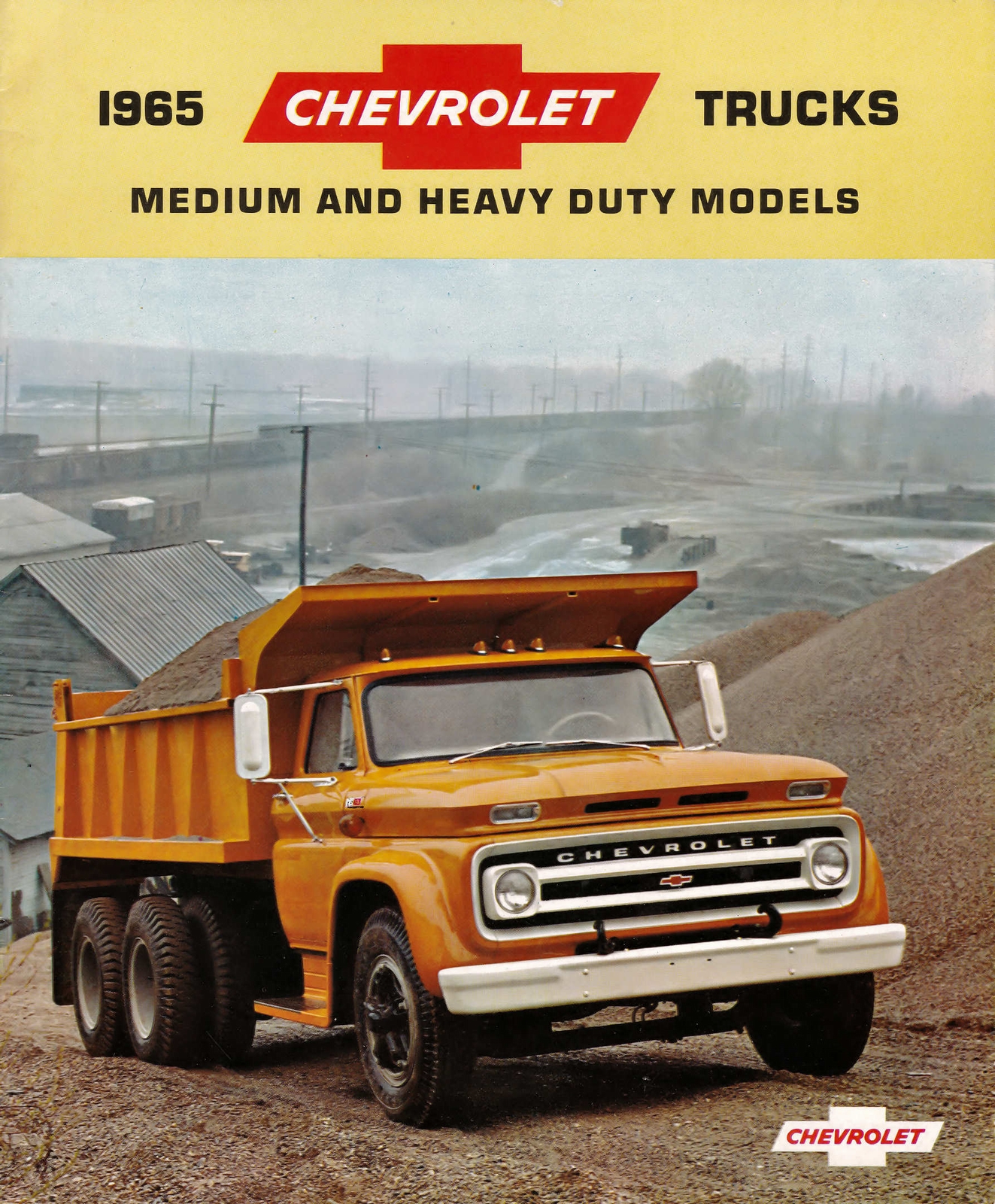 n_1965 Chevrolet HD Trucks (Cdn)-01.jpg